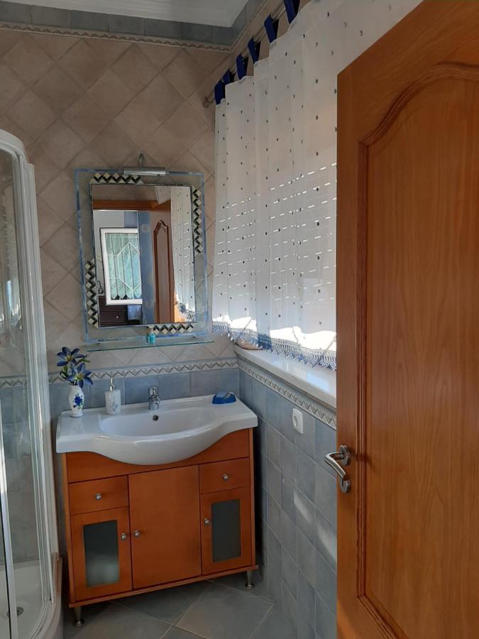 Hotel Maria Inês House à Nazaré Extérieur photo
