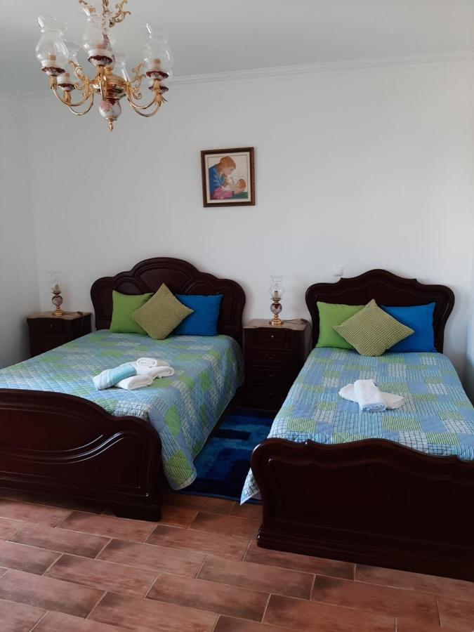 Hotel Maria Inês House à Nazaré Extérieur photo