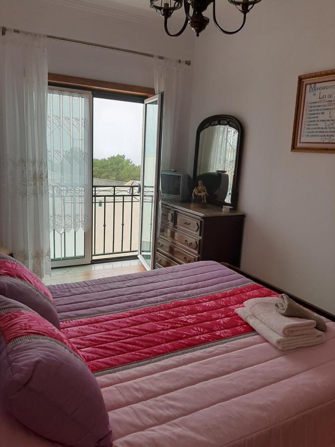 Hotel Maria Inês House à Nazaré Extérieur photo