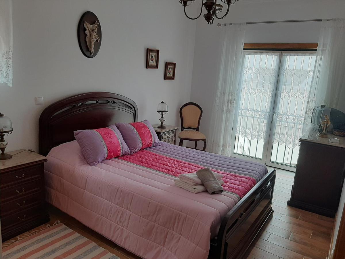 Hotel Maria Inês House à Nazaré Extérieur photo